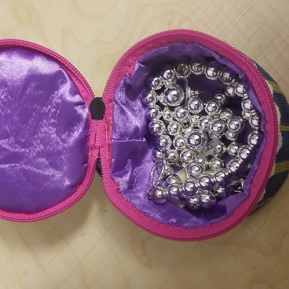 Silver Ball Necklace Bracelet Stud Earrings Set - Picture 11 of 11